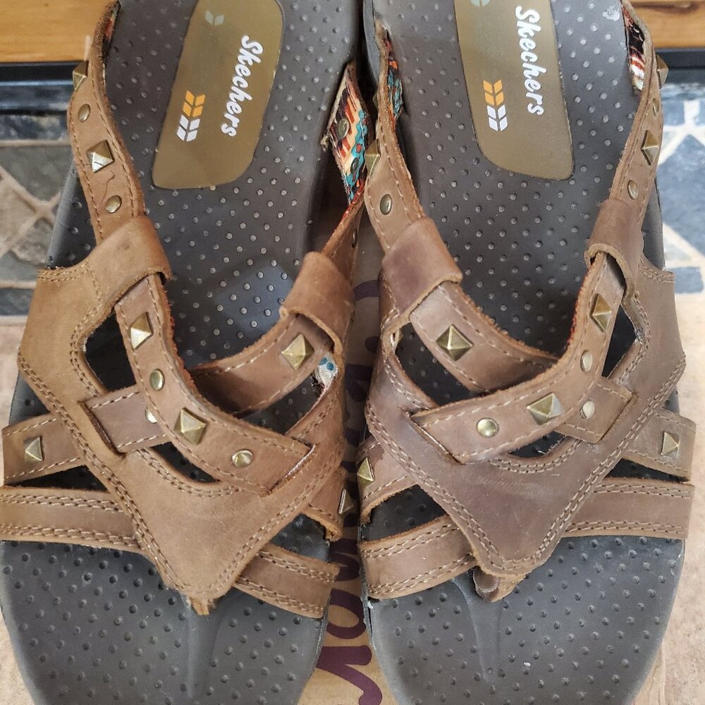 SKECHERS SANDALS (BROWN )